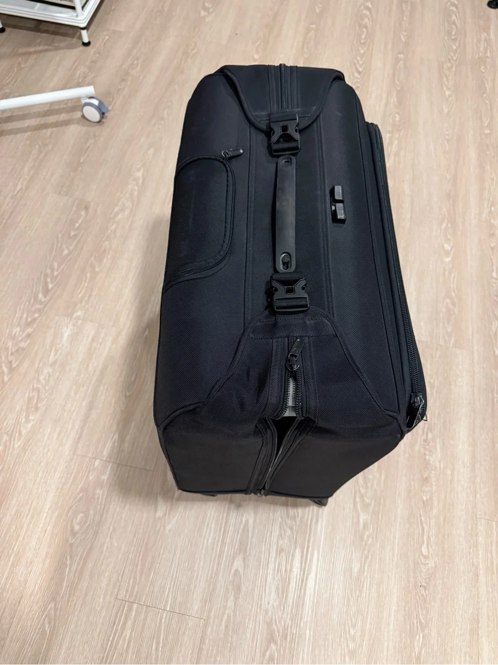 Victorinox Black Rolling Laptop Case with Telescopic Handle